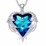 Luna Collection Lantisor si Pandantiv Angel Heart cu Swarovski® Crystals + cutie LED