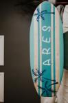 Bubuland Surfer boy - Tablou lemn placa de surf BBL-271 Balansoar bebelusi