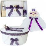 Produs vandut si livrat de S. C. Denikos Creativ S Set Ursuleti trusou botez, cutie trusou si lumanare, decor Mov, Denikos® 577