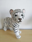  Tigris-fehér-álló-26cm