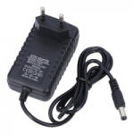  Tápegység Adapter 0520 EU-s 1 méteres töltőkábellel fekete OEM (5V 3A 5.5*2.5mm)