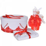 Produs vandut si livrat de S. C. Denikos Creativ S Set elegant trusou botez, cutie trusou si lumanare personalizata cu nume, decor dantela Rosie cu iepuras, Denikos® 946