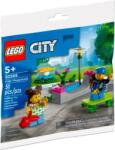 LEGO® City 30588 - Teren de joaca (30588)