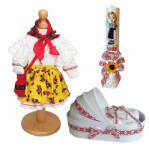  Set costumas traditional cu trusou si lumanare personalizata pentru botez fete Denikos C9011- NIK5449 (NIK5449)