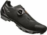 DMT KM4 Black 43 Pantofi de ciclism pentru bărbați (M0010DMT21KM4-A-0019-43)
