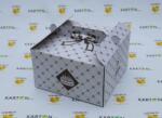 Szidibox Karton Tortadoboz füles nyomatos 29x29x17cm tortás doboz összehajtható süteményes (SZID-00342)