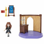 Spin Master Harry Potter Set Lumea Vrajilor Sala De Clasa (6061846) - ejuniorul Figurina