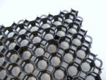 GEOMAT Műanyag gyeprács - Geopave PROFI - vastagság 40 mm, teherbírás 400 t/m2, 47×47×6, 5 cm fekete