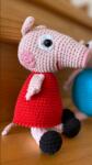 Yulia's Crochets Jucarie Peppa Pig crosetata hand-made - Dimensiune: 22 cm (010)